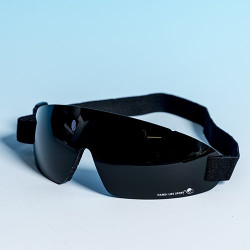 Защитные очки для спорта слепых